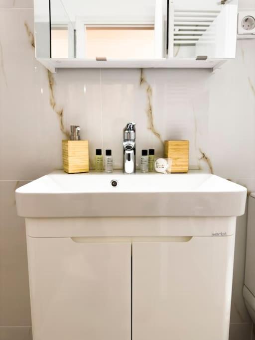 Petite Retreat In Kolonaki, Athens /Netflix Διαμέρισμα Εξωτερικό φωτογραφία