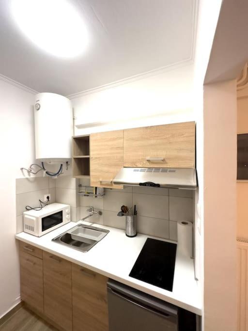 Petite Retreat In Kolonaki, Athens /Netflix Διαμέρισμα Εξωτερικό φωτογραφία